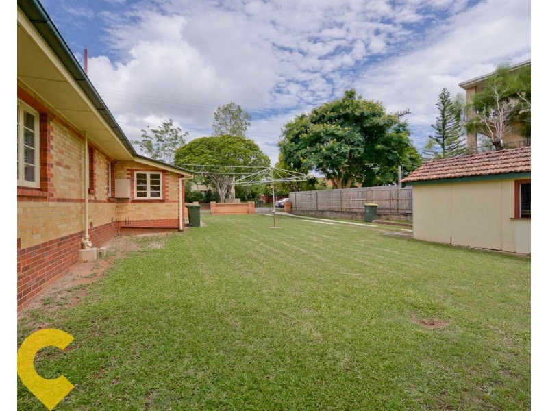 55 Rolle Street, Holland Park West QLD 4121
