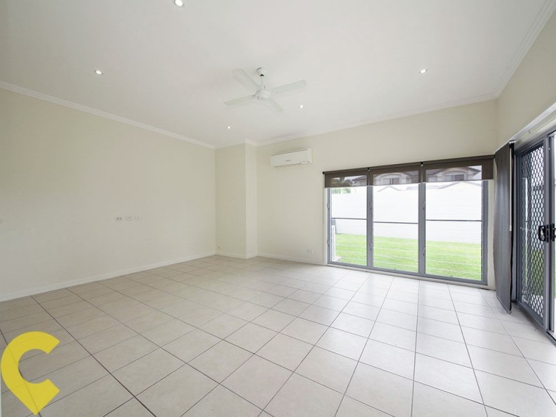 2 Dewberry Place, Bridgeman Downs QLD 4035