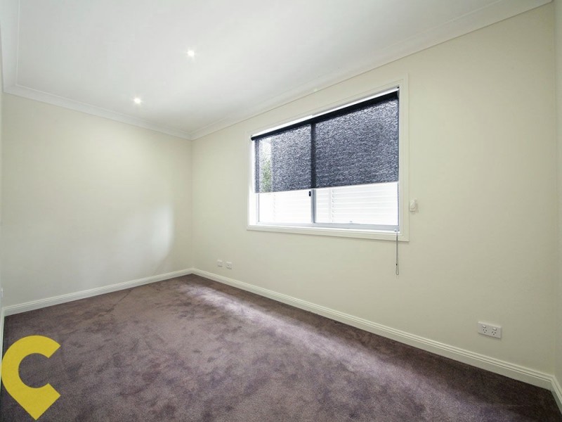 2 Dewberry Place, Bridgeman Downs QLD 4035