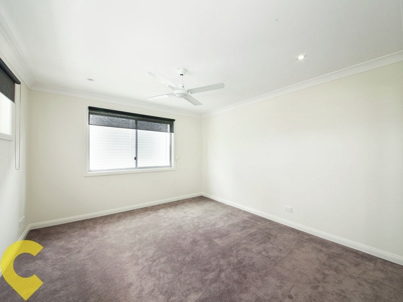 2 Dewberry Place, Bridgeman Downs QLD 4035