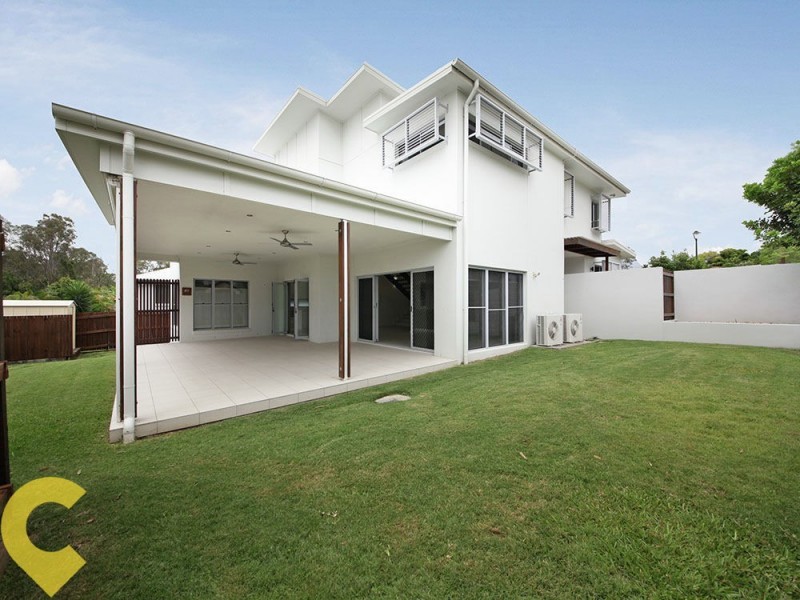 2 Dewberry Place, Bridgeman Downs QLD 4035