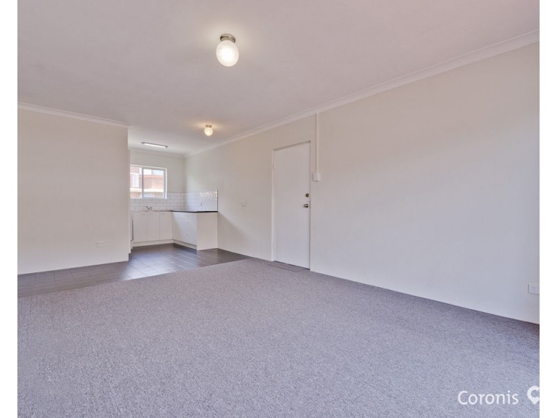 4/302 Cavendish Rd, Coorparoo QLD 4151