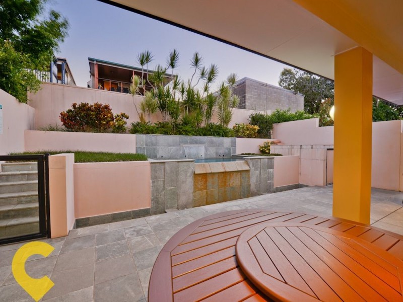 77 Newman Avenue, Camp Hill QLD 4152