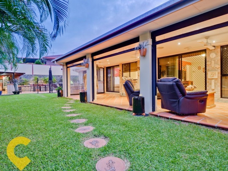 15 Pleasant Place, Wishart QLD 4122