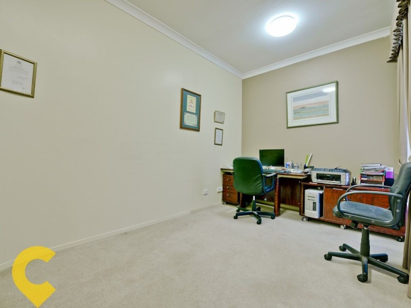 15 Pleasant Place, Wishart QLD 4122