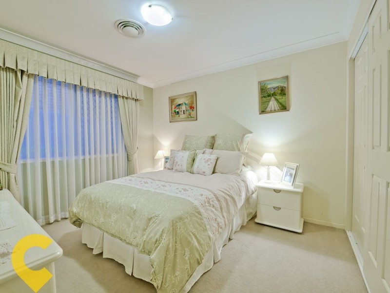 15 Pleasant Place, Wishart QLD 4122