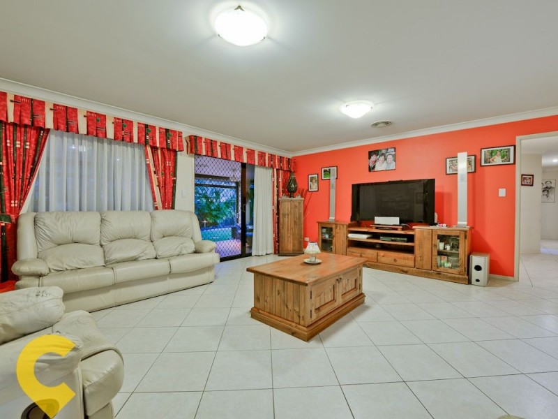 15 Pleasant Place, Wishart QLD 4122