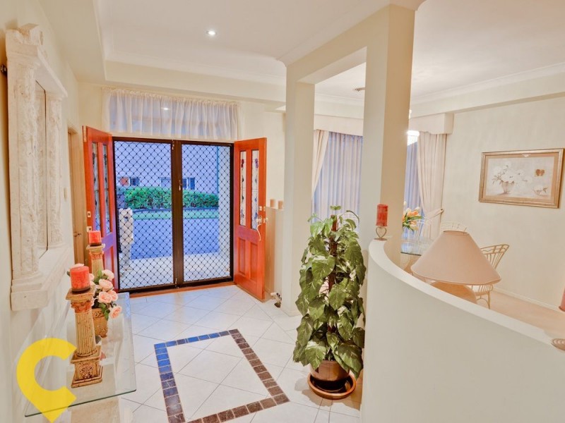 15 Pleasant Place, Wishart QLD 4122