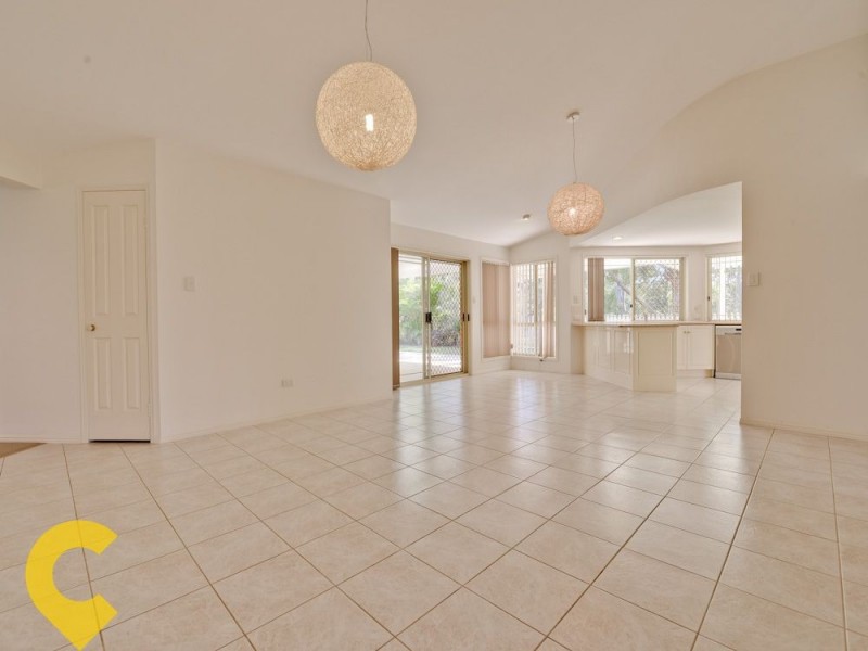 106 Michelangelo Crescent, Mackenzie QLD 4156