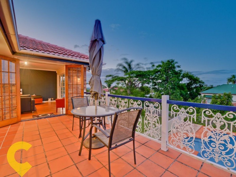 43 Nicholson Street, Greenslopes QLD 4120