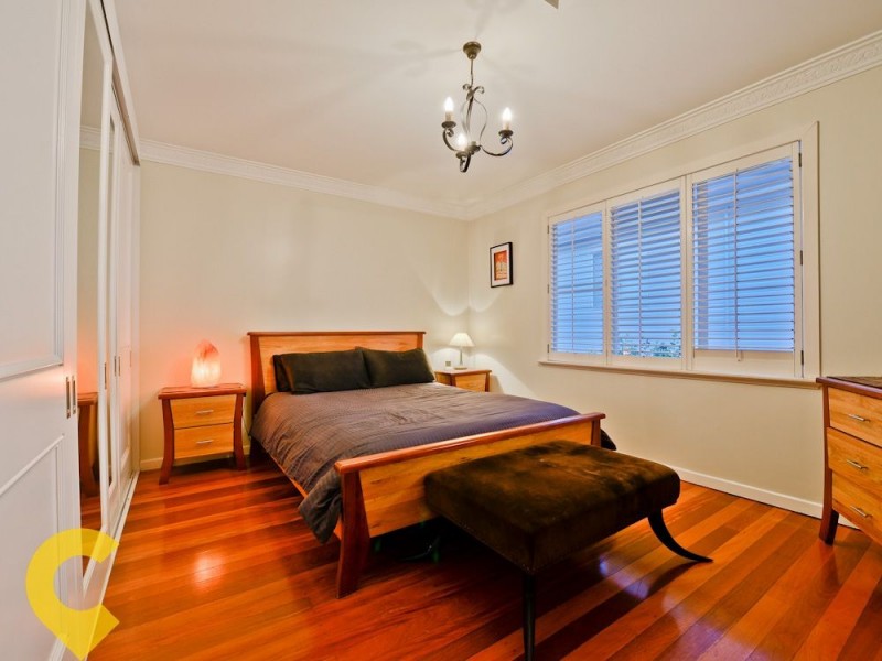 43 Nicholson Street, Greenslopes QLD 4120