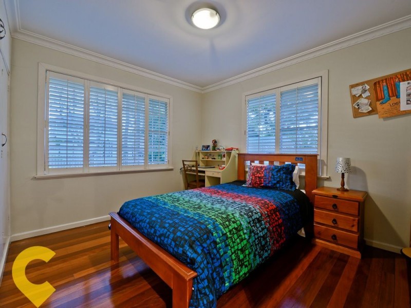 43 Nicholson Street, Greenslopes QLD 4120