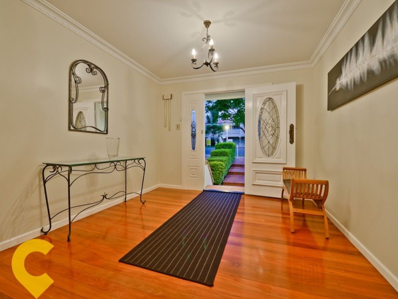 43 Nicholson Street, Greenslopes QLD 4120