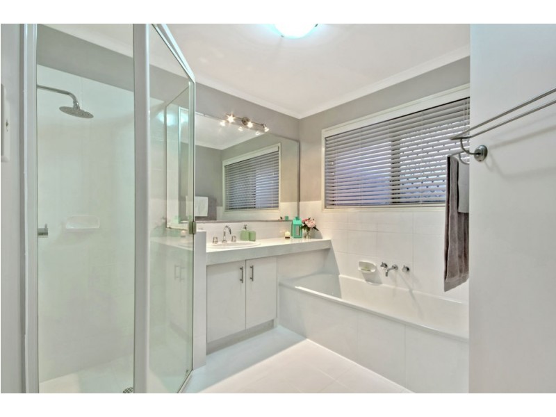 44 Mindona Street, Wishart QLD 4122