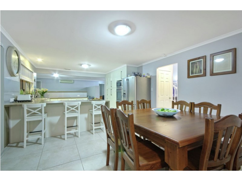 44 Mindona Street, Wishart QLD 4122