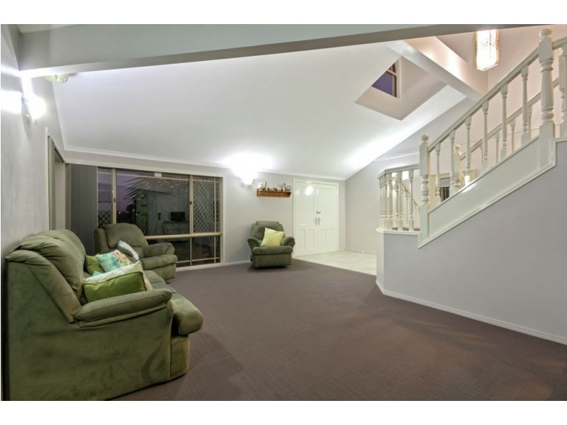 44 Mindona Street, Wishart QLD 4122