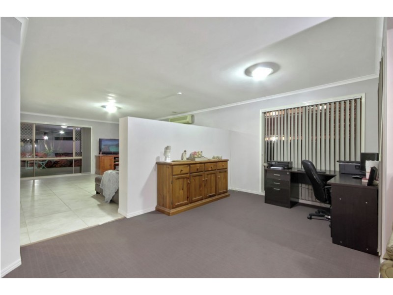 44 Mindona Street, Wishart QLD 4122