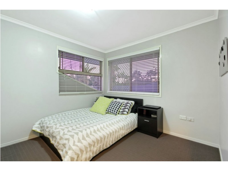 44 Mindona Street, Wishart QLD 4122