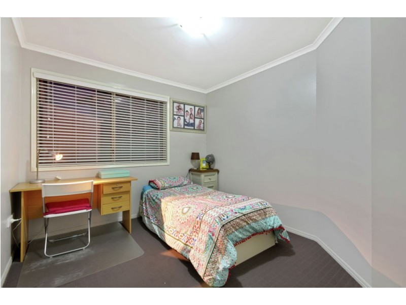 44 Mindona Street, Wishart QLD 4122