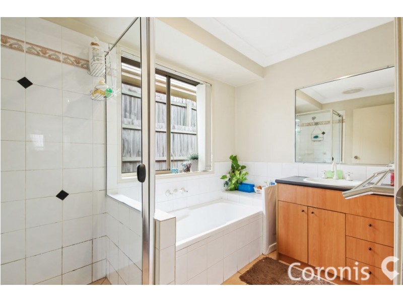 60 Silky Oak Crescent, Carindale QLD 4152