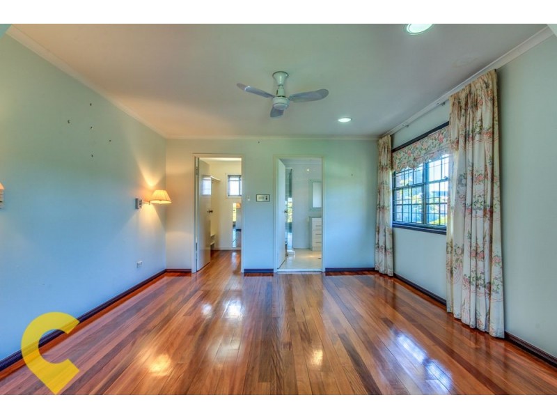 10 Parnassus Street, Robertson QLD 4109