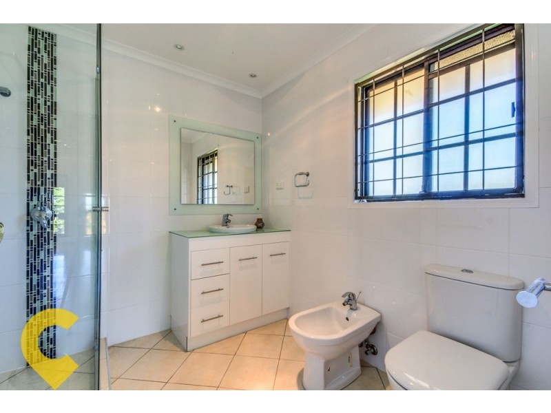 10 Parnassus Street, Robertson QLD 4109