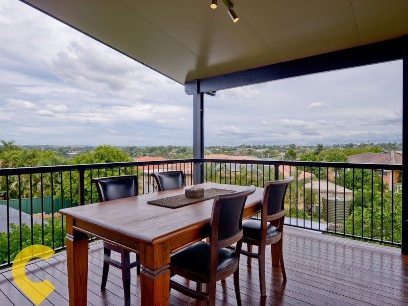 3 Mourilyan Street, Mansfield QLD 4122