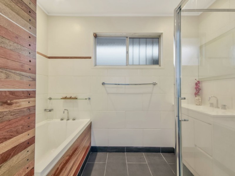 4 Dahl Street, Tarragindi QLD 4121