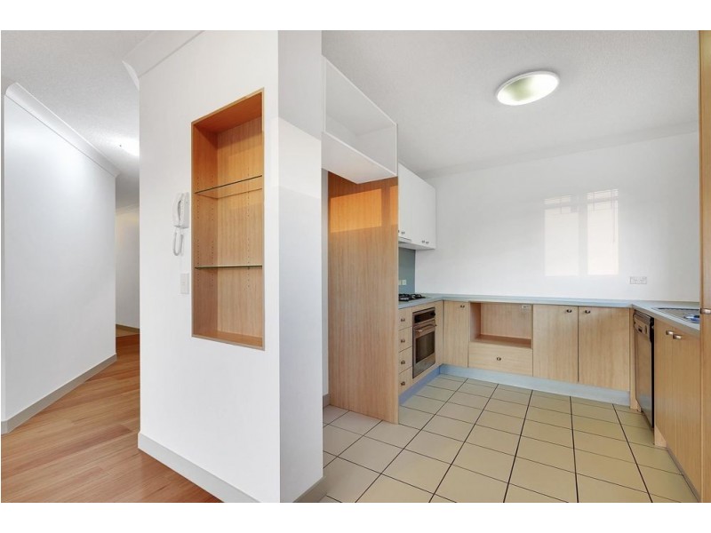 11/11-15 Kitchener Street, Coorparoo QLD 4151
