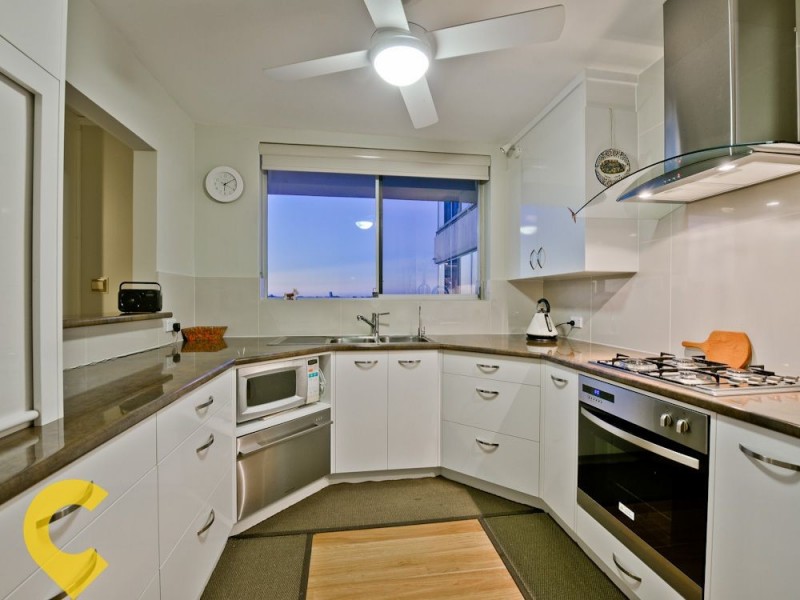 12/84 Norman Crescent, Norman Park QLD 4170