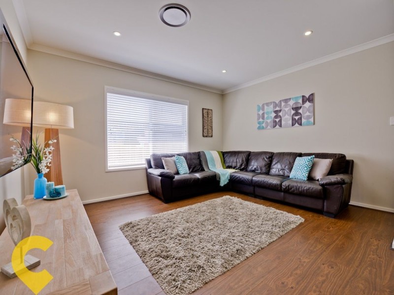 49 Foxwood Circuit, Wakerley QLD 4154