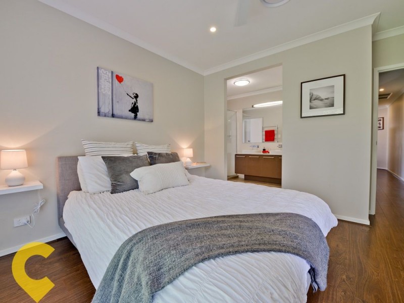 49 Foxwood Circuit, Wakerley QLD 4154