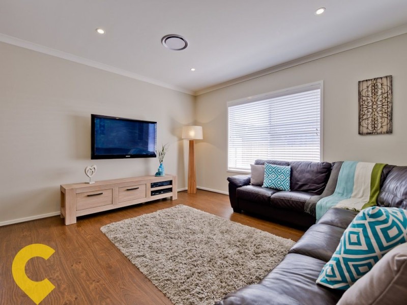 49 Foxwood Circuit, Wakerley QLD 4154