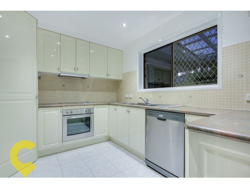 1 Muirfield Street, Macgregor QLD 4109