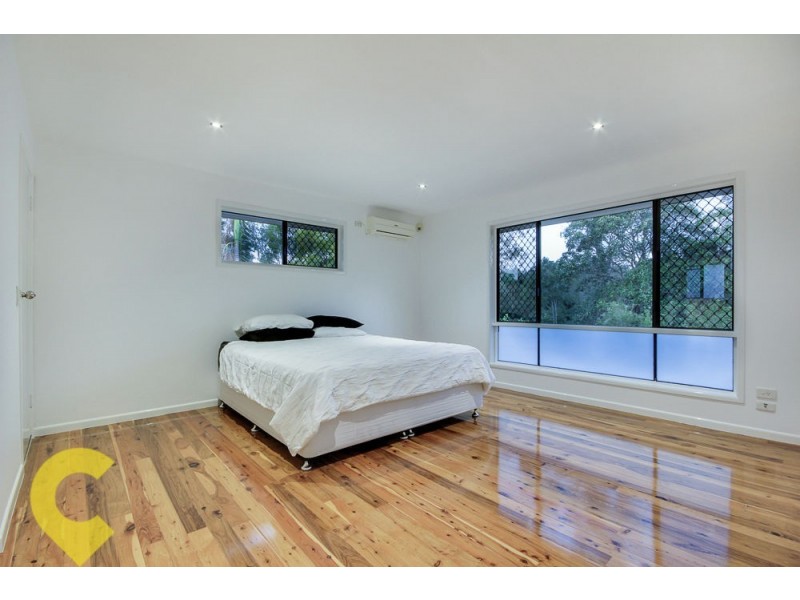 1 Muirfield Street, Macgregor QLD 4109