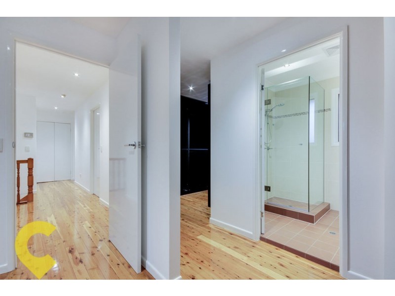 1 Muirfield Street, Macgregor QLD 4109