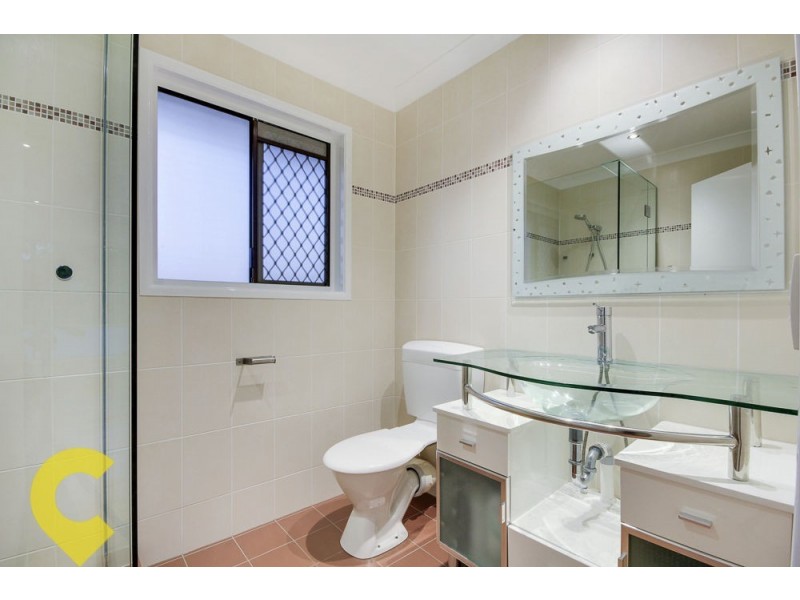 1 Muirfield Street, Macgregor QLD 4109