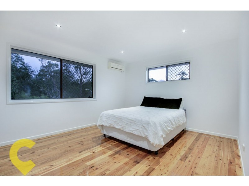 1 Muirfield Street, Macgregor QLD 4109