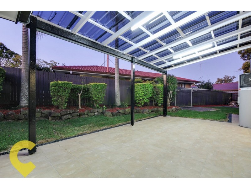 1 Muirfield Street, Macgregor QLD 4109