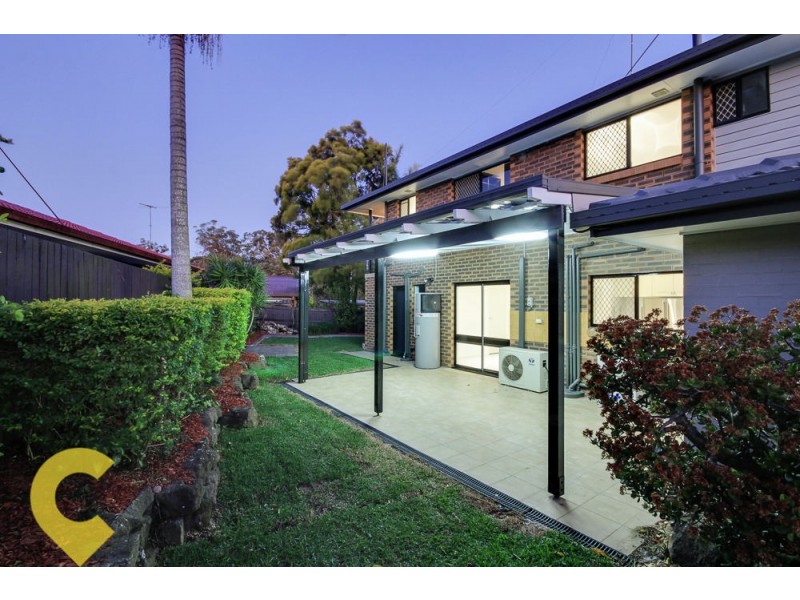 1 Muirfield Street, Macgregor QLD 4109