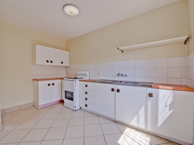 1/10 Bovelles Street, Camp Hill QLD 4152