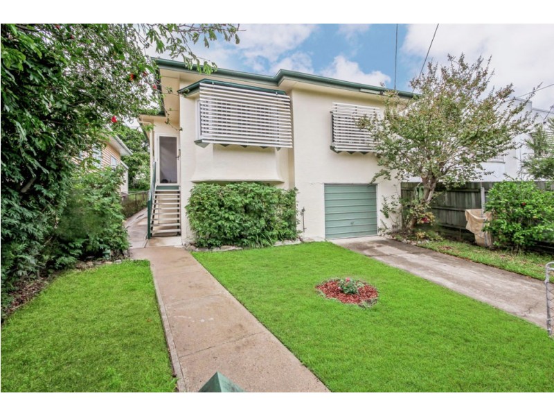92 Cedar Street, Greenslopes QLD 4120