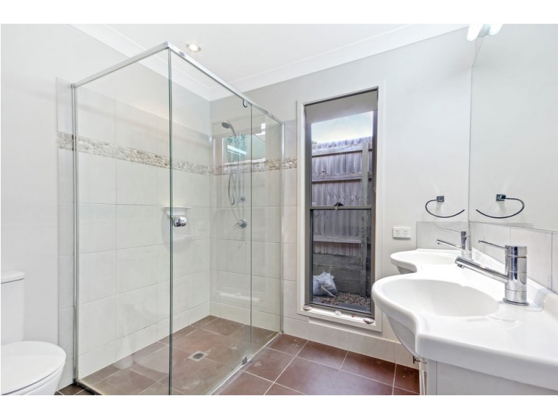 4 McMullan Close, Gumdale QLD 4154