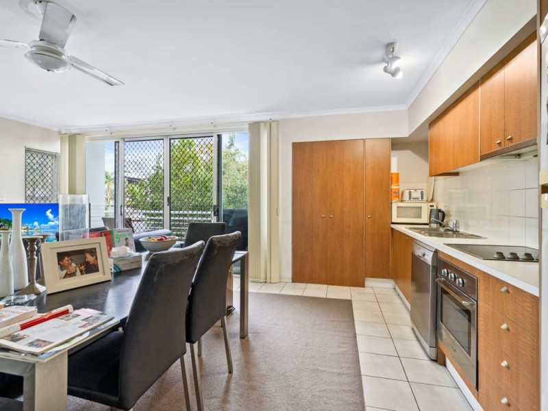 201/18 Richmond Road, Morningside QLD 4170