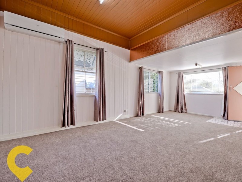 12 Broadmere Street, Annerley QLD 4103