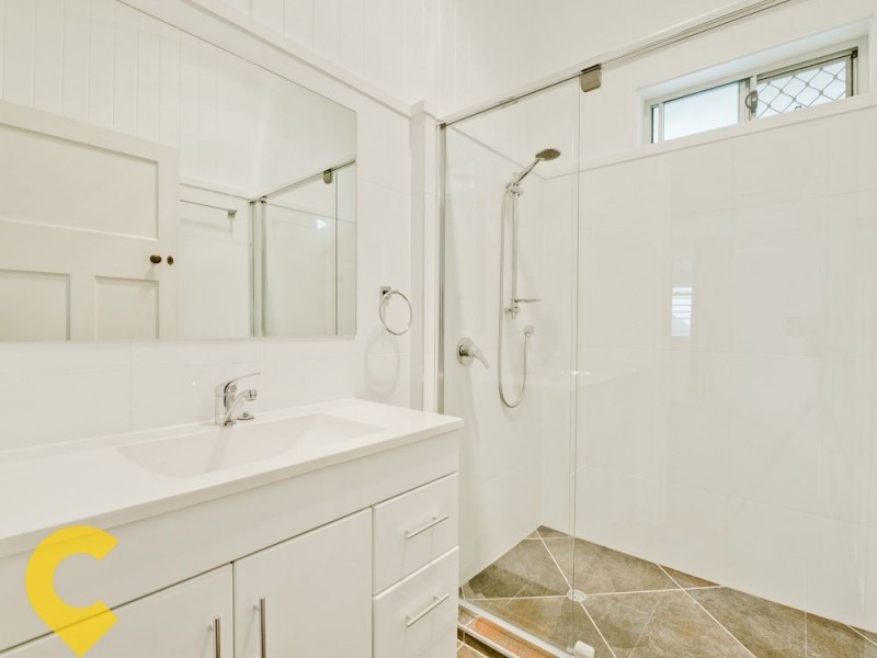 12 Broadmere Street, Annerley QLD 4103