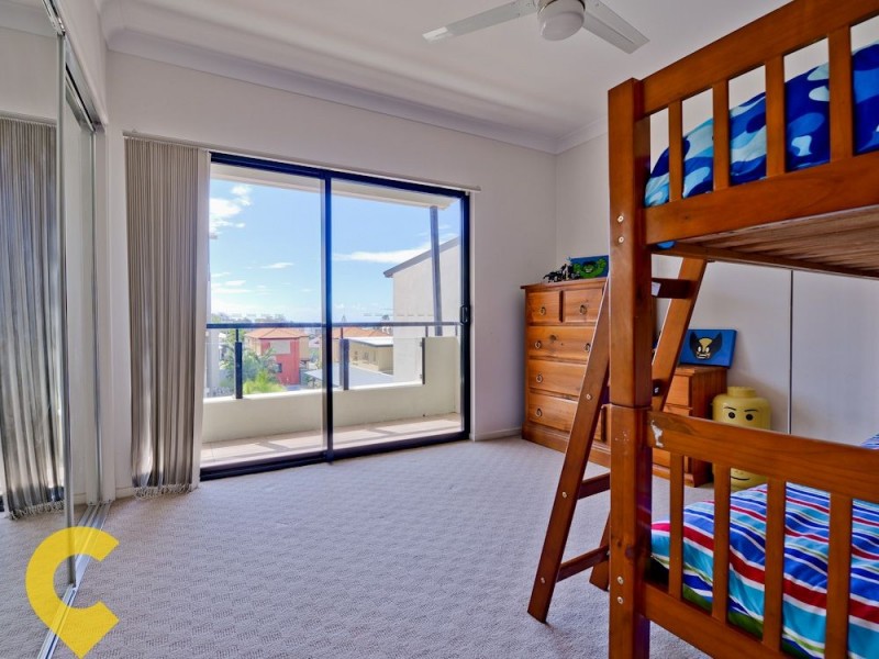 15/30 Gayundah Esplanade, Woody Point QLD 4019