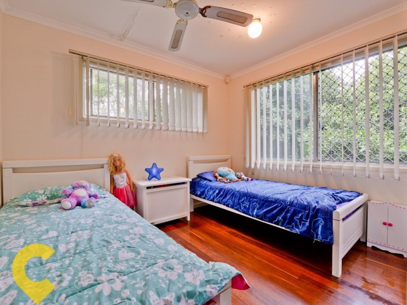 242 Wishart Road, Wishart QLD 4122