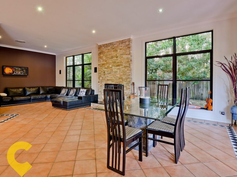 112a Dennis Road, Springwood QLD 4127