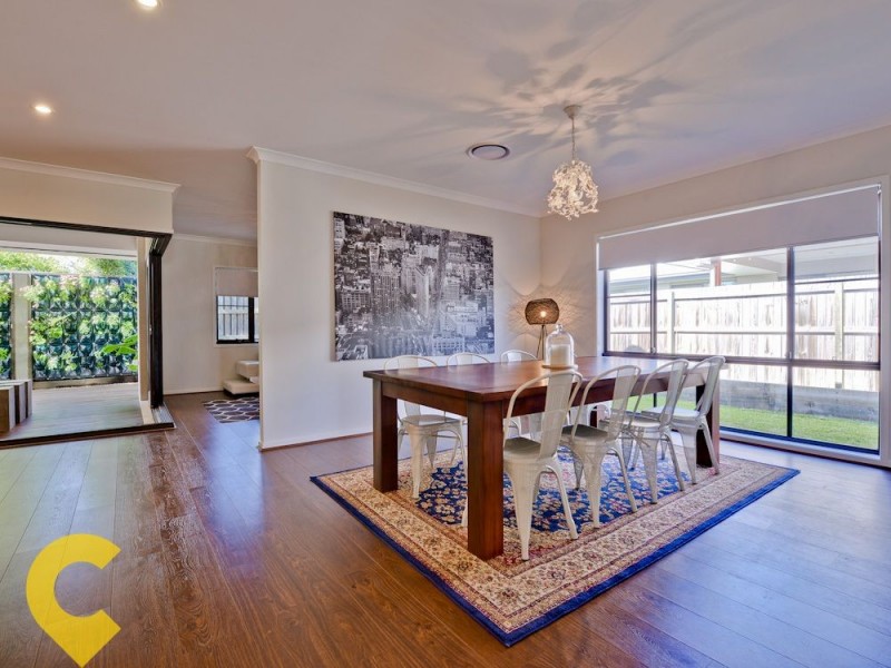 53 Foxwood Cct, Wakerley QLD 4154